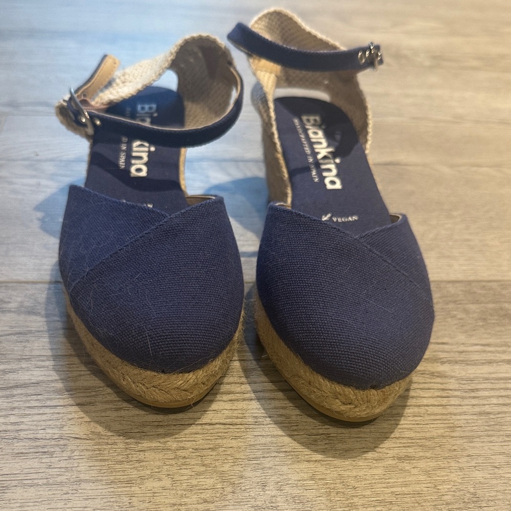Biankina Women's Navy & Tan Vegan Espadrille Wedges Sz 8 NWOT - Picture 3 of 5
